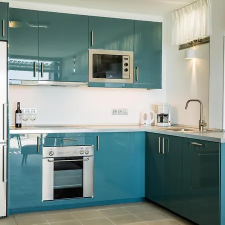 Casa Medano 8, 9 Or 15, Spectacular First Row Oceanside. First Block With Private Parking And Boardstorage El Médano